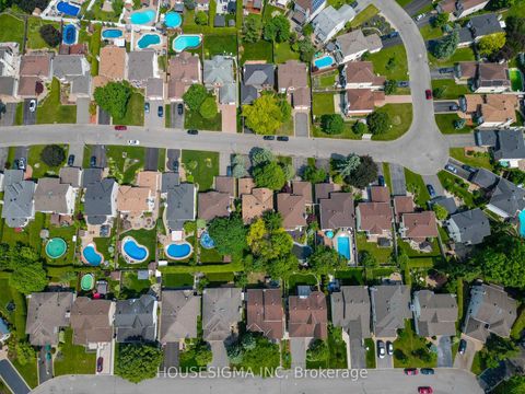 Photo 43 at 566 Falwyn Crescent, Fallingbrook/Ridgemount, Orleans