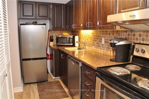 Photo 8 at 4 - 14 Sweetbriar Circle, Nepean (Pheasant Run), Ottawa