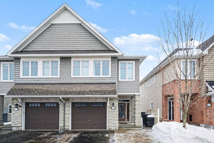 Photo 1 at 595 Egret Way, Nepean (Half Moon Bay), Ottawa