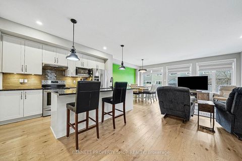 Photo 2 at 595 Egret Way, Nepean (Half Moon Bay), Ottawa