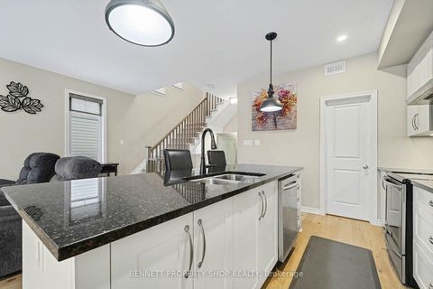 Photo 4 at 595 Egret Way, Nepean (Half Moon Bay), Ottawa