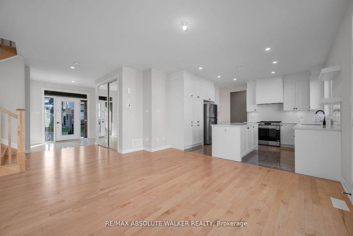 Photo 7 at 440 Appalachian Circle, Nepean (Half Moon Bay), Ottawa