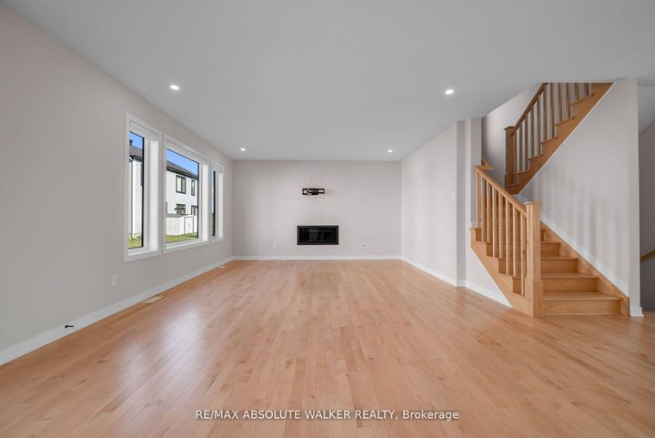 Photo 13 at 440 Appalachian Circle, Nepean (Half Moon Bay), Ottawa