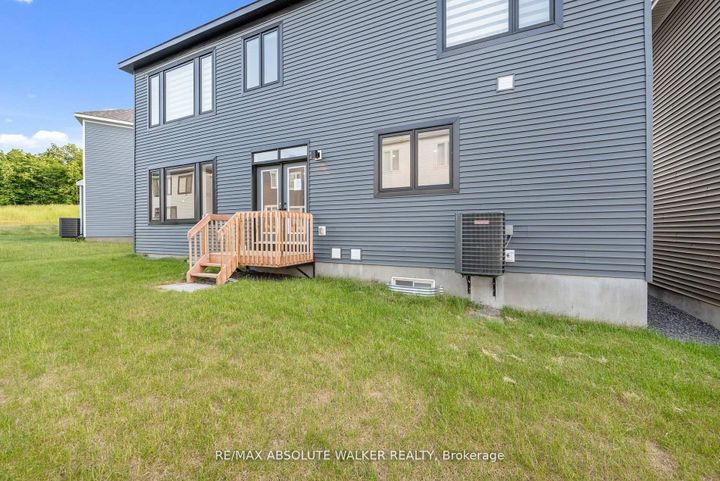 Photo 38 at 440 Appalachian Circle, Nepean (Half Moon Bay), Ottawa