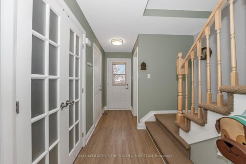 Photo 4 at 59 Birchbank Crescent, Bridlewood, Kanata