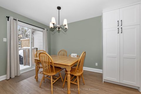 Photo 10 at 59 Birchbank Crescent, Bridlewood, Kanata