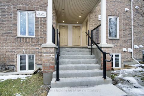 Photo 2 at 41 - 204 Shanly Private, Nepean (Stonebridge), Ottawa