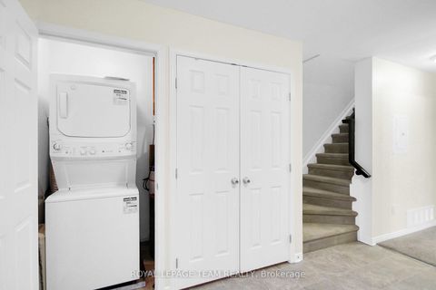 Photo 18 at 41 - 204 Shanly Private, Nepean (Stonebridge), Ottawa