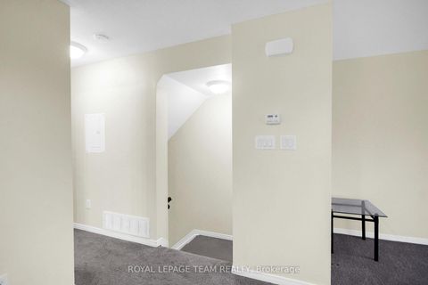 Photo 19 at 41 - 204 Shanly Private, Nepean (Stonebridge), Ottawa