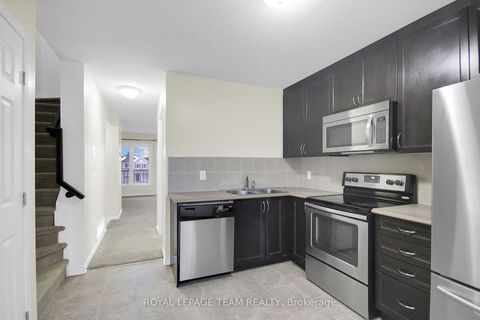 Photo 30 at 41 - 204 Shanly Private, Nepean (Stonebridge), Ottawa