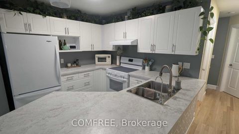 Photo 3 at 410 Grassendale Private, Richmond, Stittsville