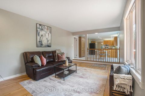Photo 14 at 4 Spindle Way, Stittsville (South), Stittsville
