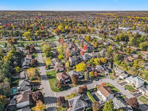 Photo 36 at 4 Spindle Way, Stittsville (South), Stittsville