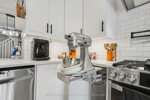 Photo 7 at 427 Montserrat Street, Stittsville (North), Stittsville