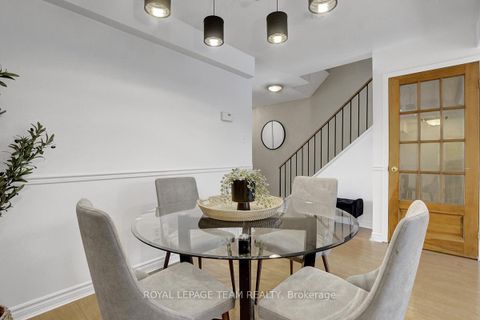 Photo 7 at 47 Mcdermot Court, Katimavik, Kanata