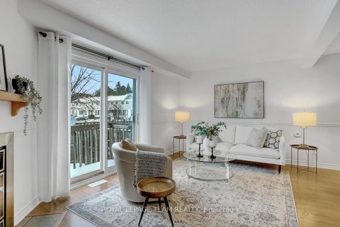 Photo 11 at 47 Mcdermot Court, Katimavik, Kanata