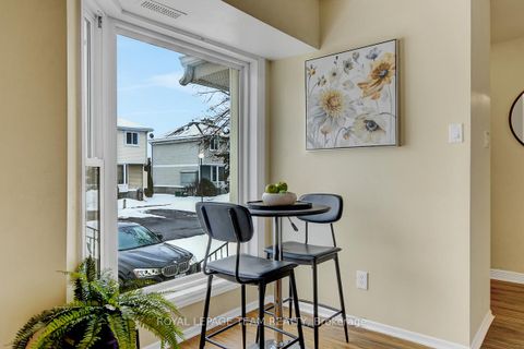 Photo 16 at 47 Mcdermot Court, Katimavik, Kanata