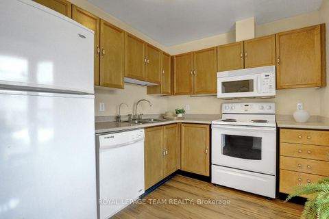 Photo 18 at 47 Mcdermot Court, Katimavik, Kanata