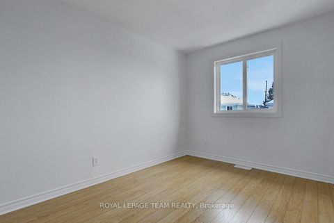 Photo 24 at 47 Mcdermot Court, Katimavik, Kanata