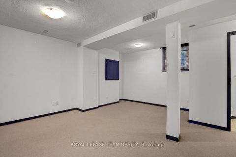 Photo 33 at 47 Mcdermot Court, Katimavik, Kanata