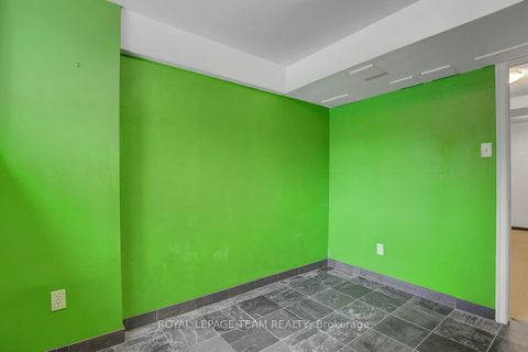 Photo 38 at 47 Mcdermot Court, Katimavik, Kanata