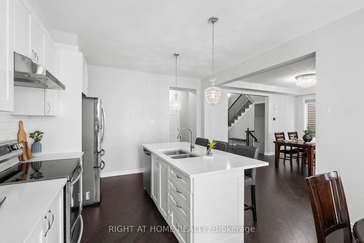 Photo 13 at 1131 Apolune Street, Nepean (Half Moon Bay), Ottawa
