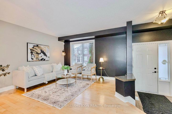 Photo 6 at 40 Huntcliff Place, Nepean (Strandherd), Ottawa