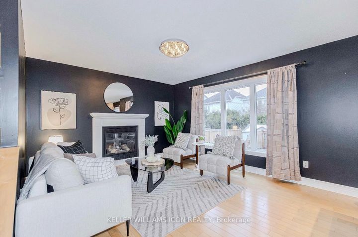 Photo 11 at 40 Huntcliff Place, Nepean (Strandherd), Ottawa