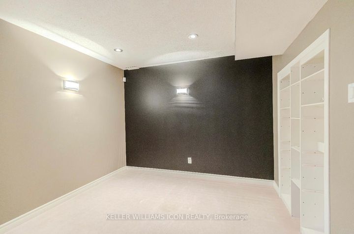 Photo 30 at 40 Huntcliff Place, Nepean (Strandherd), Ottawa