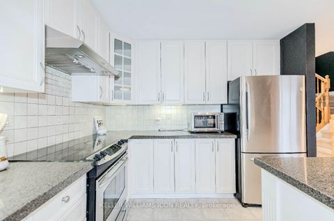 Photo 15 at 40 Huntcliff Place, Nepean (Strandherd), Ottawa