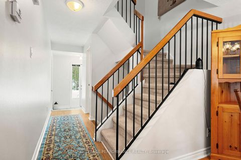 Photo 4 at 39 - 1140 Forets Avenue, Convent Glen North, Orleans