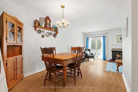 Photo 5 at 39 - 1140 Forets Avenue, Convent Glen North, Orleans