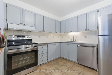 Photo 9 at 39 - 1140 Forets Avenue, Convent Glen North, Orleans