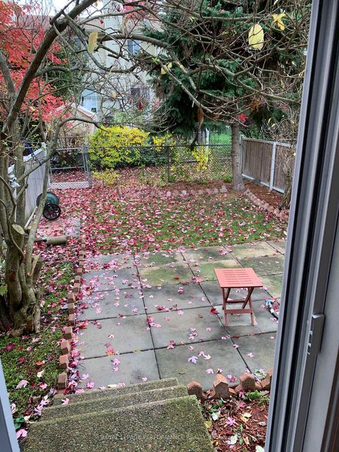 Photo 35 at 39 - 1140 Forets Avenue, Convent Glen North, Orleans