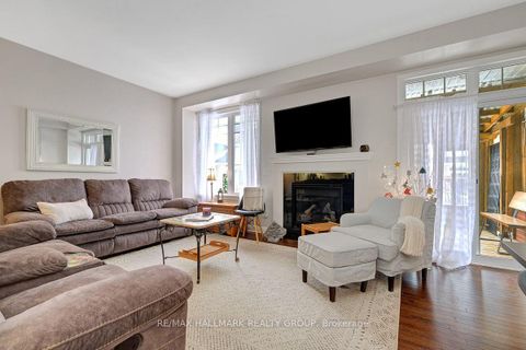 Photo 2 at 551 Kilspindie Ridge, Nepean (Stonebridge), Ottawa