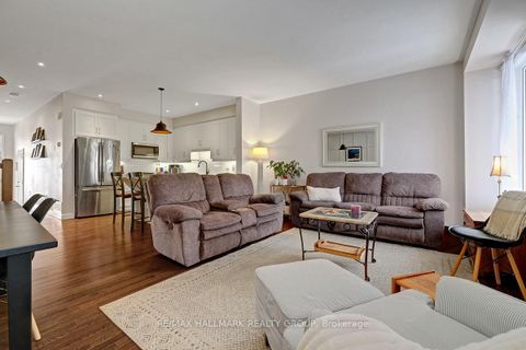 Photo 3 at 551 Kilspindie Ridge, Nepean (Stonebridge), Ottawa