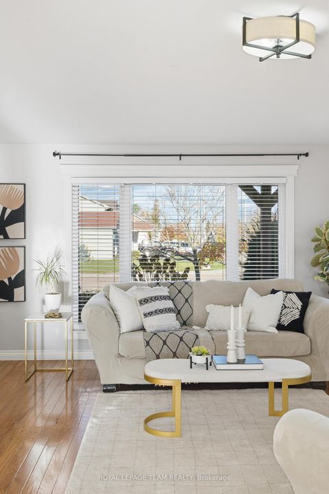 Photo 7 at 116 Mclachlin Street S, Arnprior