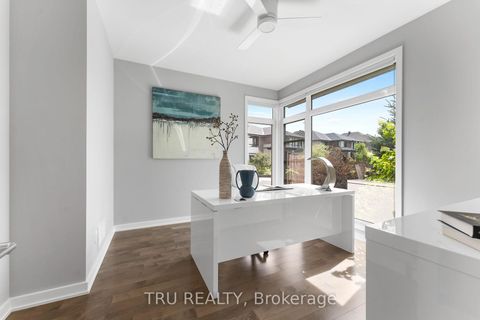 Photo 6 at 250 Sunnyridge Crescent, Emerald Meadows/Trailwest, Kanata