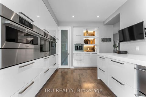 Photo 9 at 250 Sunnyridge Crescent, Emerald Meadows/Trailwest, Kanata