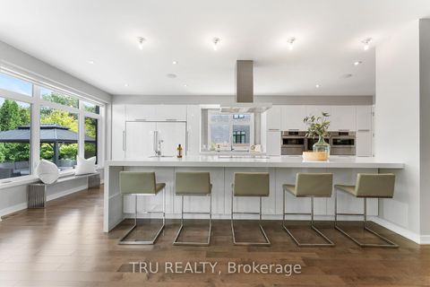 Photo 10 at 250 Sunnyridge Crescent, Emerald Meadows/Trailwest, Kanata