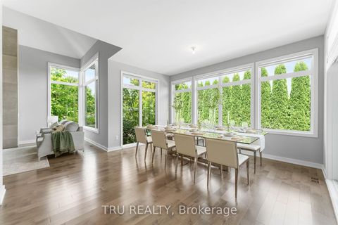 Photo 14 at 250 Sunnyridge Crescent, Emerald Meadows/Trailwest, Kanata