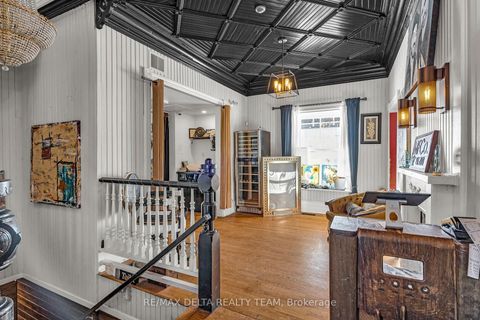 Photo 4 at 2607 OLD MONTREAL Road, Cumberland Village, Orleans