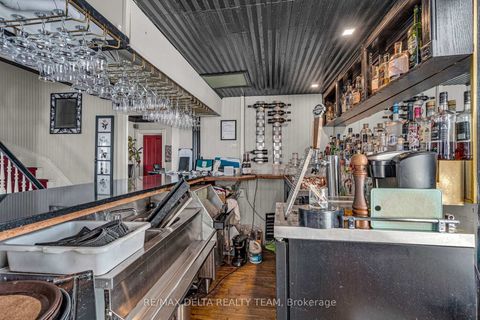 Photo 15 at 2607 OLD MONTREAL Road, Cumberland Village, Orleans