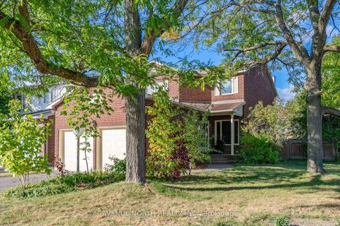 Photo 2 at 2 Chickasaw Crescent, Bridlewood, Kanata