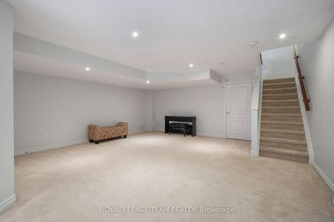 Photo 35 at 211 Butterfly Walk, Mer Bleue/Bradley Estates/Anderson Park, Orleans