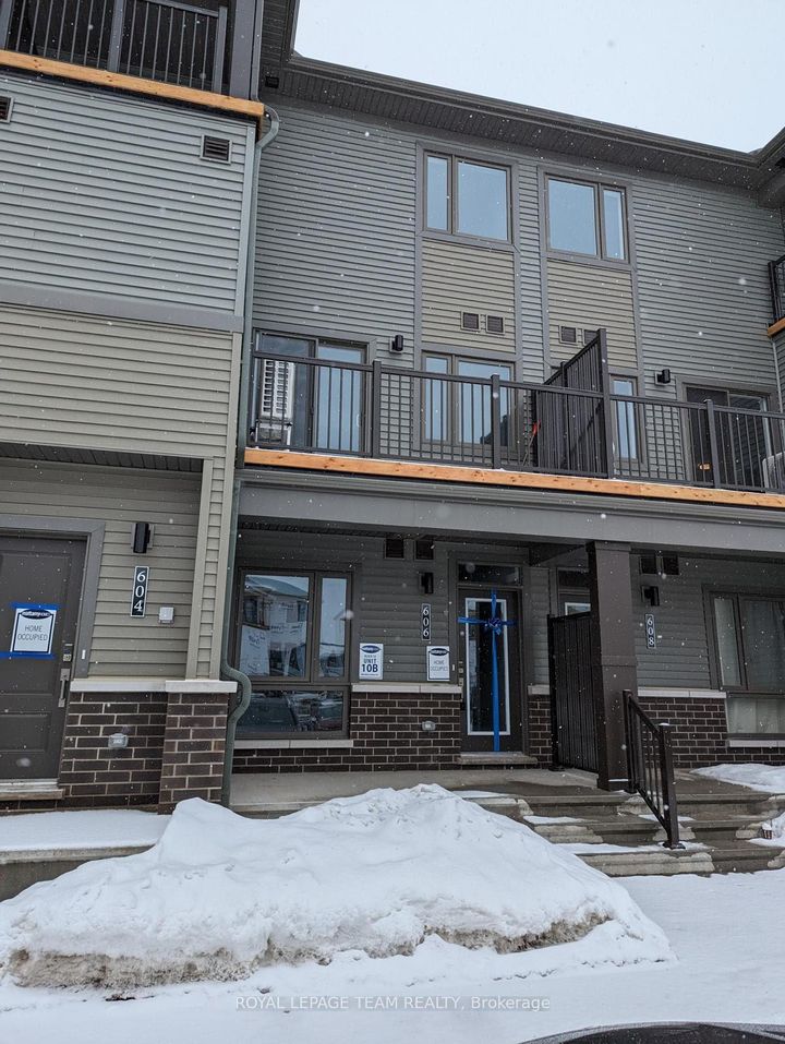 Photo 2 at 606 Lillian Freiman Private, Nepean (Half Moon Bay), Ottawa