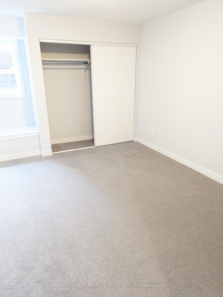 Photo 8 at 606 Lillian Freiman Private, Nepean (Half Moon Bay), Ottawa