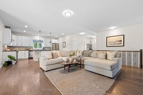 Photo 9 at 400 Cinnamon Crescent, Fitzroy Ward (South West), Carp