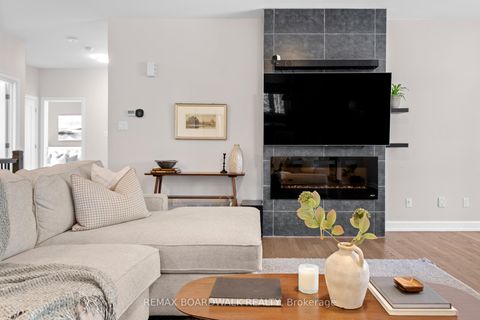 Photo 11 at 400 Cinnamon Crescent, Fitzroy Ward (South West), Carp