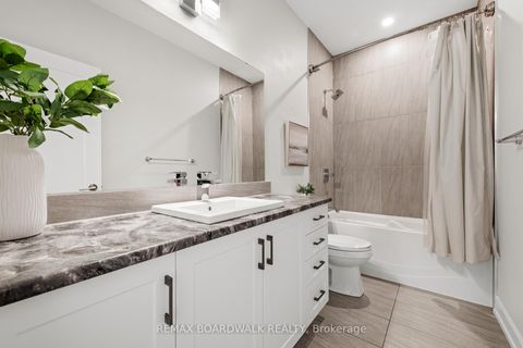 Photo 22 at 400 Cinnamon Crescent, Fitzroy Ward (South West), Carp